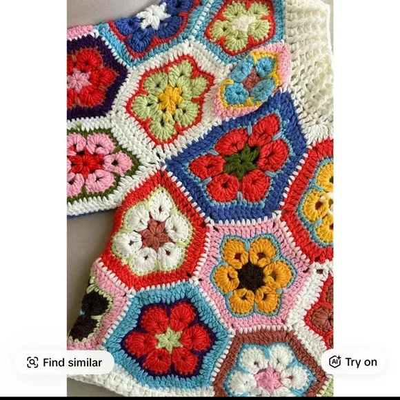 Loui Square Crochet Knit Sweater- Floral Pattern - Picture 3 of 5